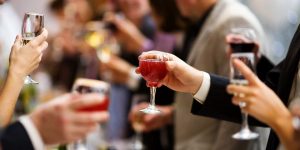 Imparare il business networking da un calice di vino!